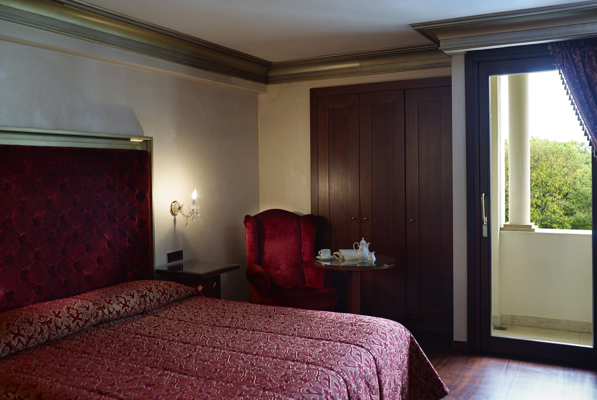 Grand Serai Congress And Spa Яніна Екстер'єр фото A room at the hotel