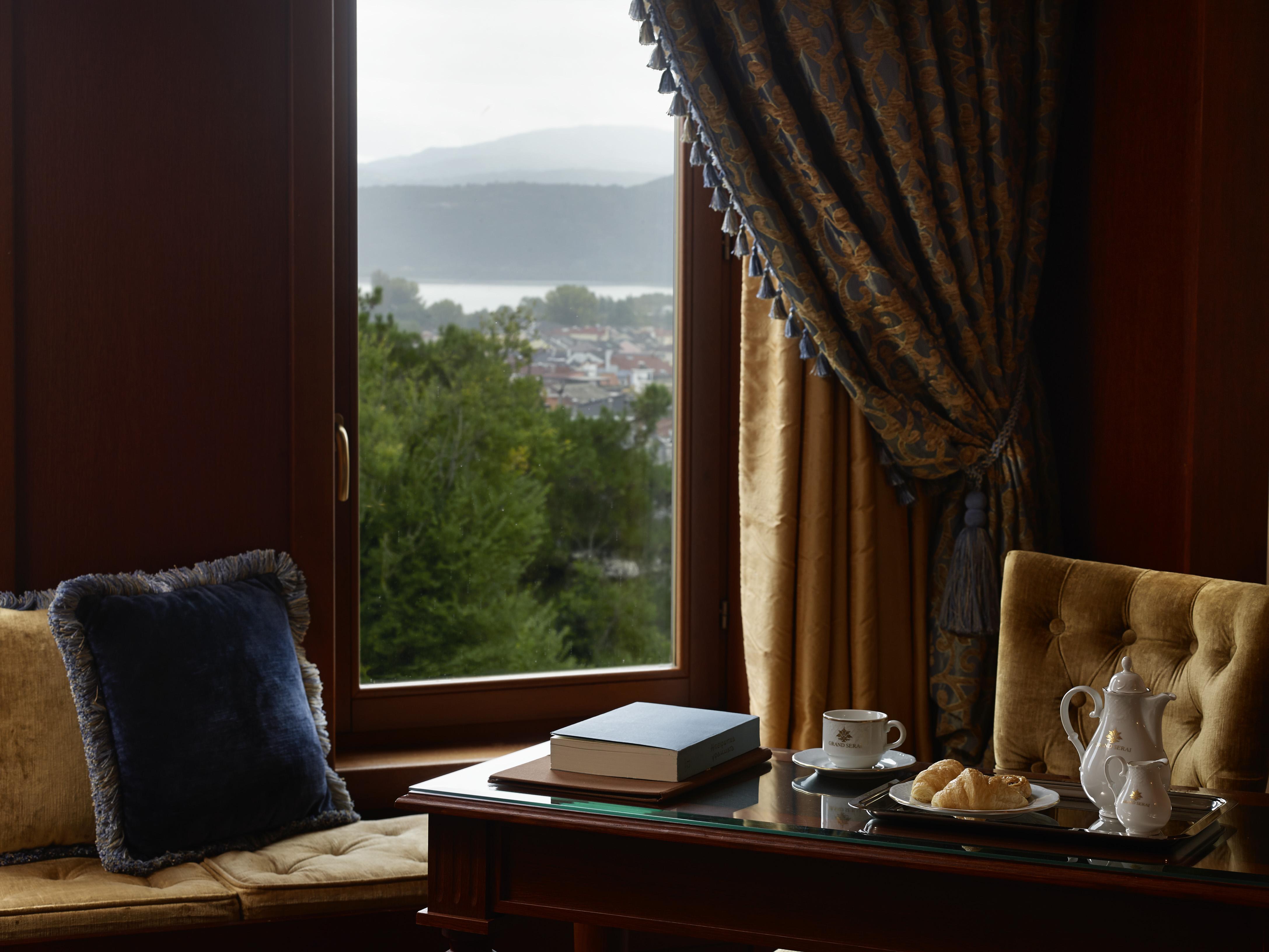 Grand Serai Congress And Spa Яніна Екстер'єр фото A room at the hotel