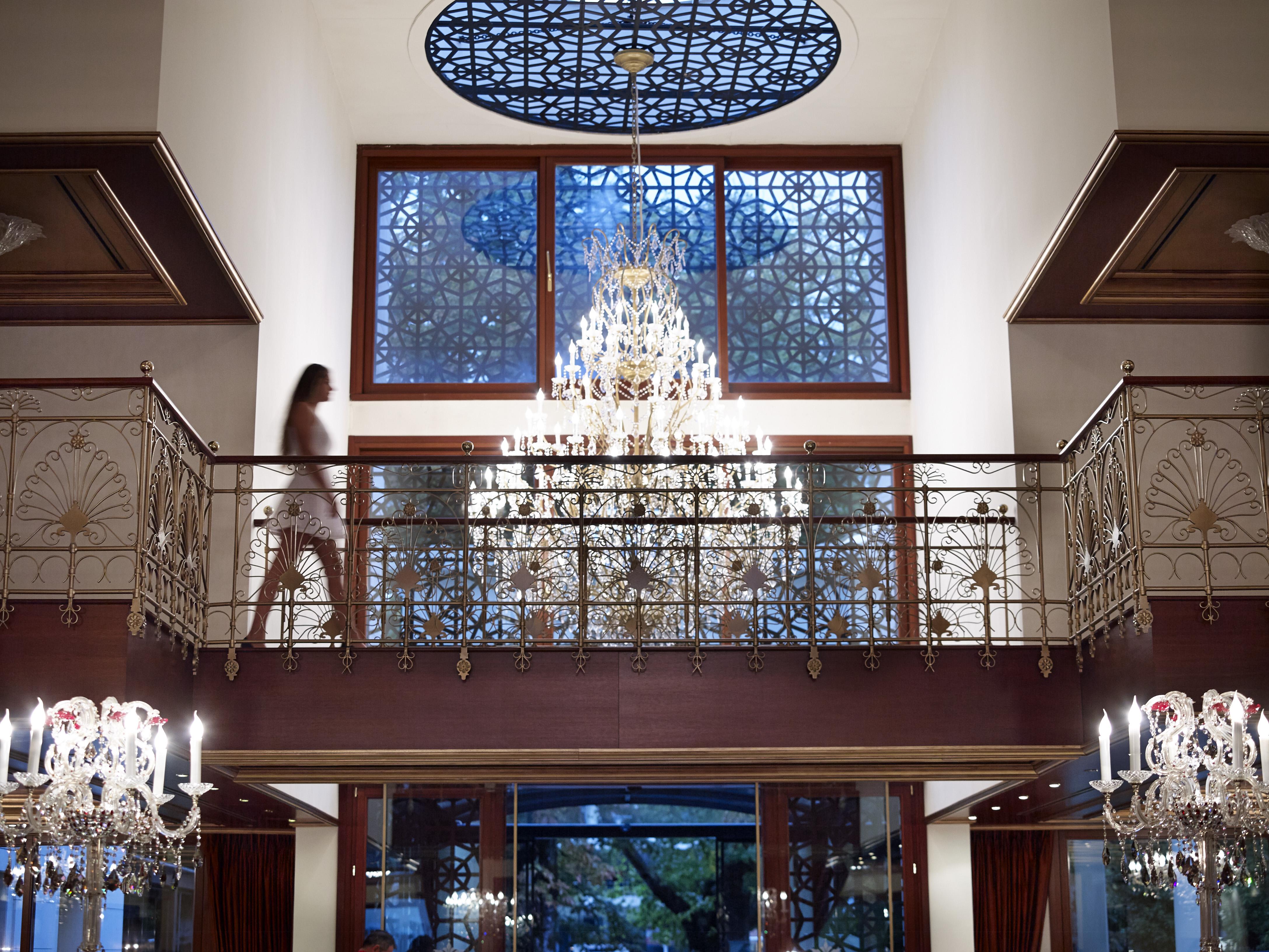 Grand Serai Congress And Spa Яніна Екстер'єр фото The lobby of the Taj Bengal