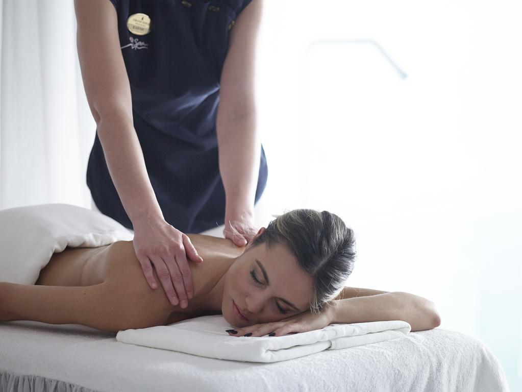 Grand Serai Congress And Spa Яніна Екстер'єр фото Massage